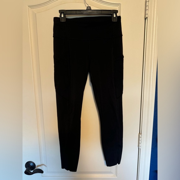 25" Lululemon Leggings w/ pockets and drawstring - Picture 2 of 6